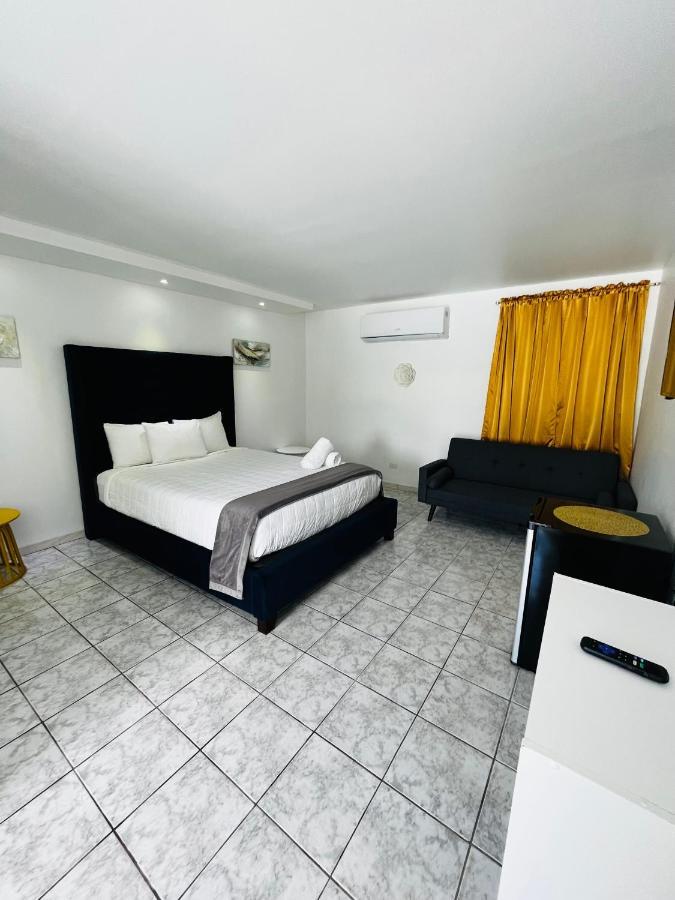 Douglas Highway Inn Hotel Cabo Rojo Exterior photo